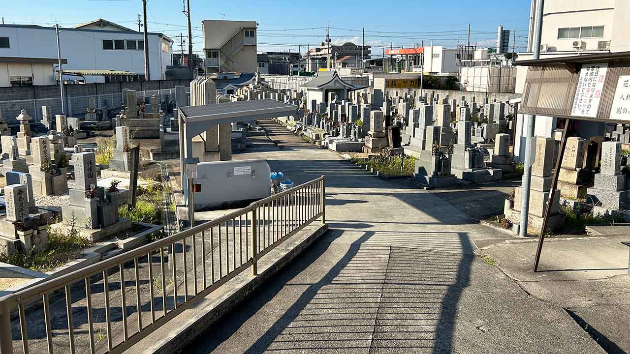上田墓地の眺め